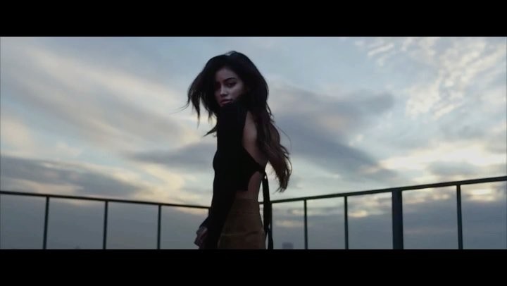 Made a cute lil Christmas video w @voguespain @cortesgraphy @laratascon @zaharap...