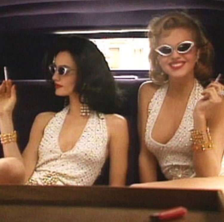 me and @bellahadid rn...