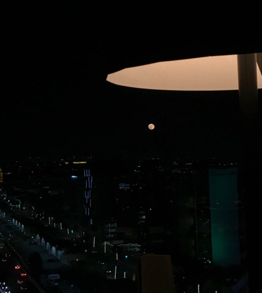 welcome, super moon ...