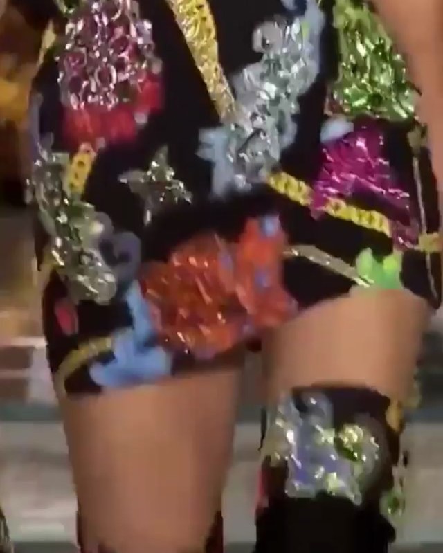 @versace...