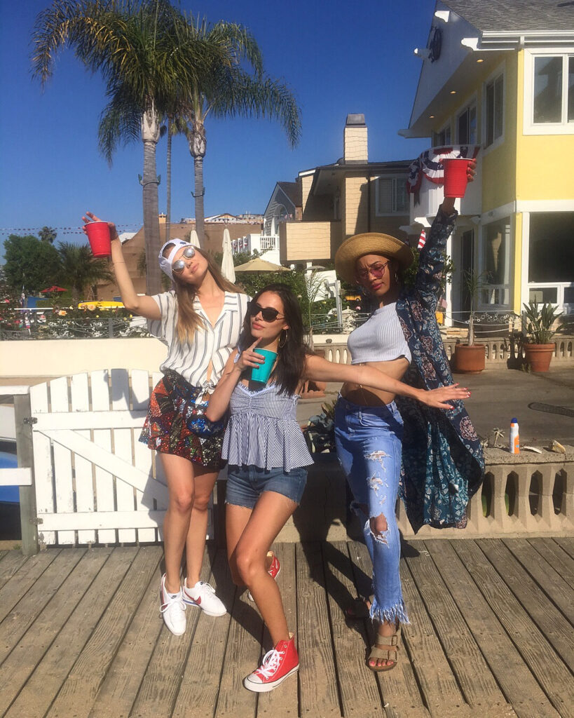 Bay baes...