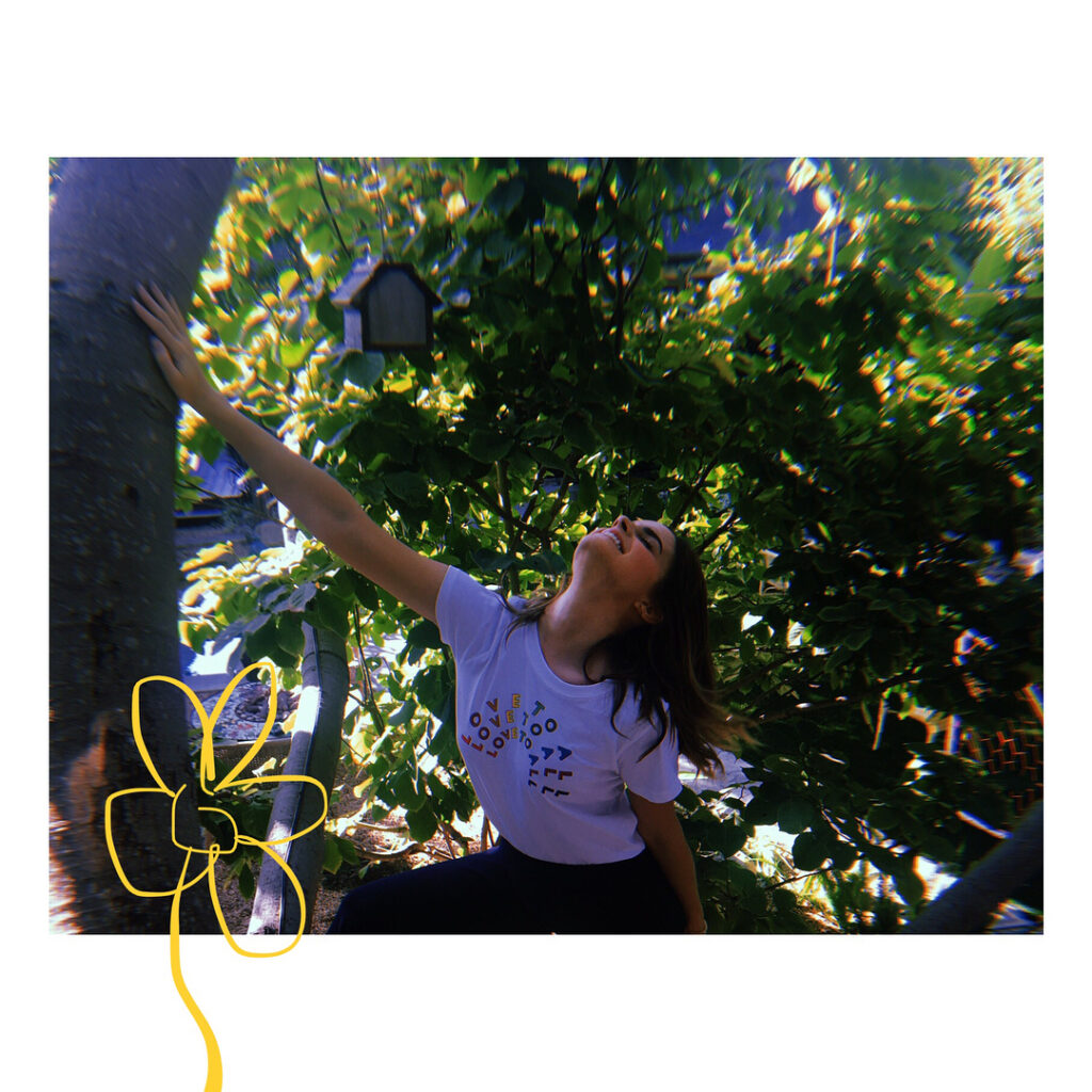 Emma Watson: Calling all fellow Londoners! @traid – a UK clothes reuse charity – revealed in… Calling all fellow Londoners! @traid - a UK clothes reuse charity - revealed in...