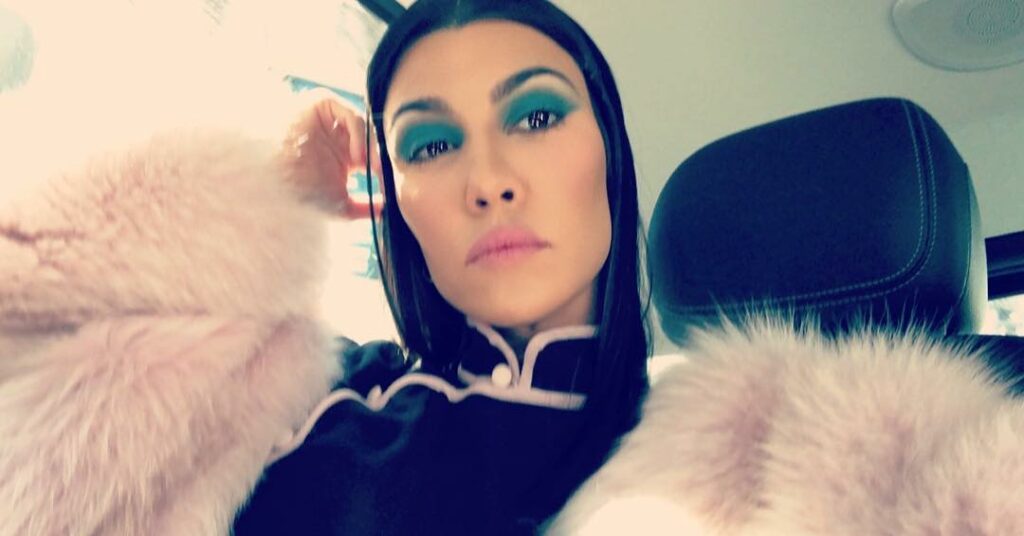 Because @kimkardashian loves my eyeshadow so much ......