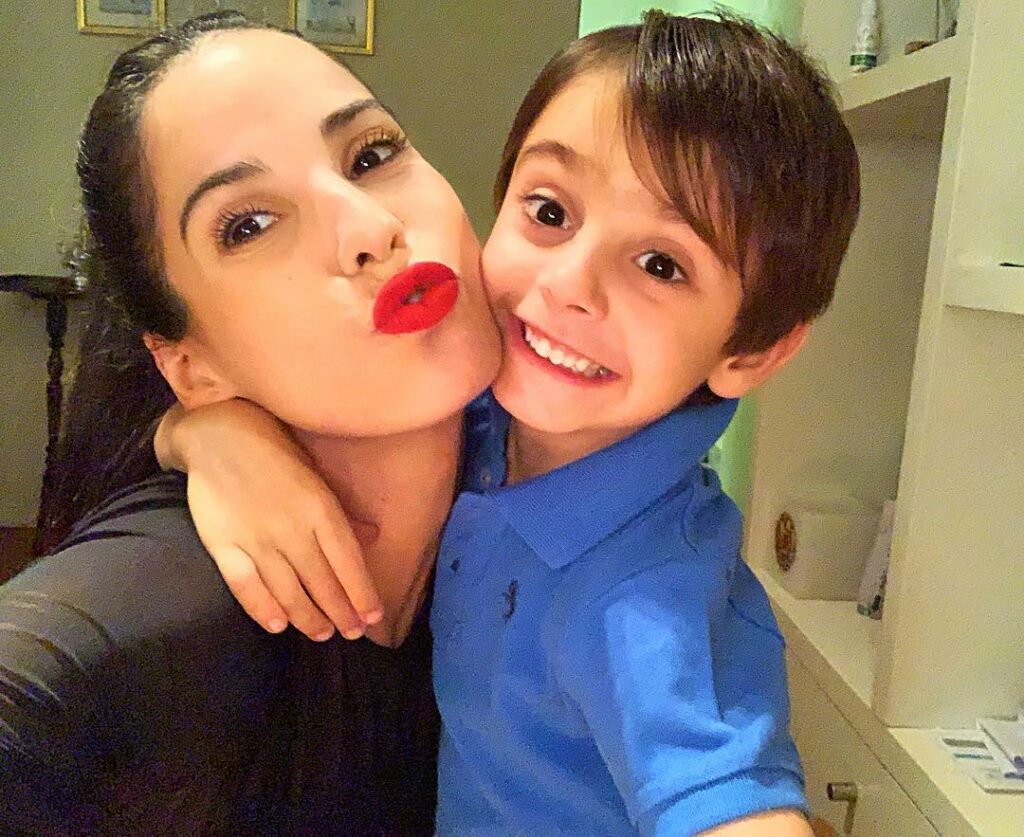 Mi primer sobrino #Benjamin  Te amo! 
Hoy me encargué de cuidarlo casi todo el d...