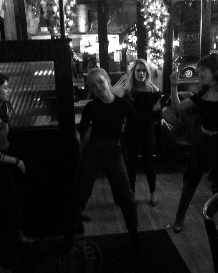 every friend group needs go-to choreo in case of emergency. stay ready (jk this ...