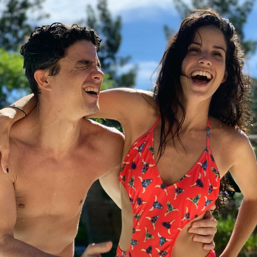 Siendo muy nosotros @facugamba te adoro  mi hermano mellizo con una semana y año...