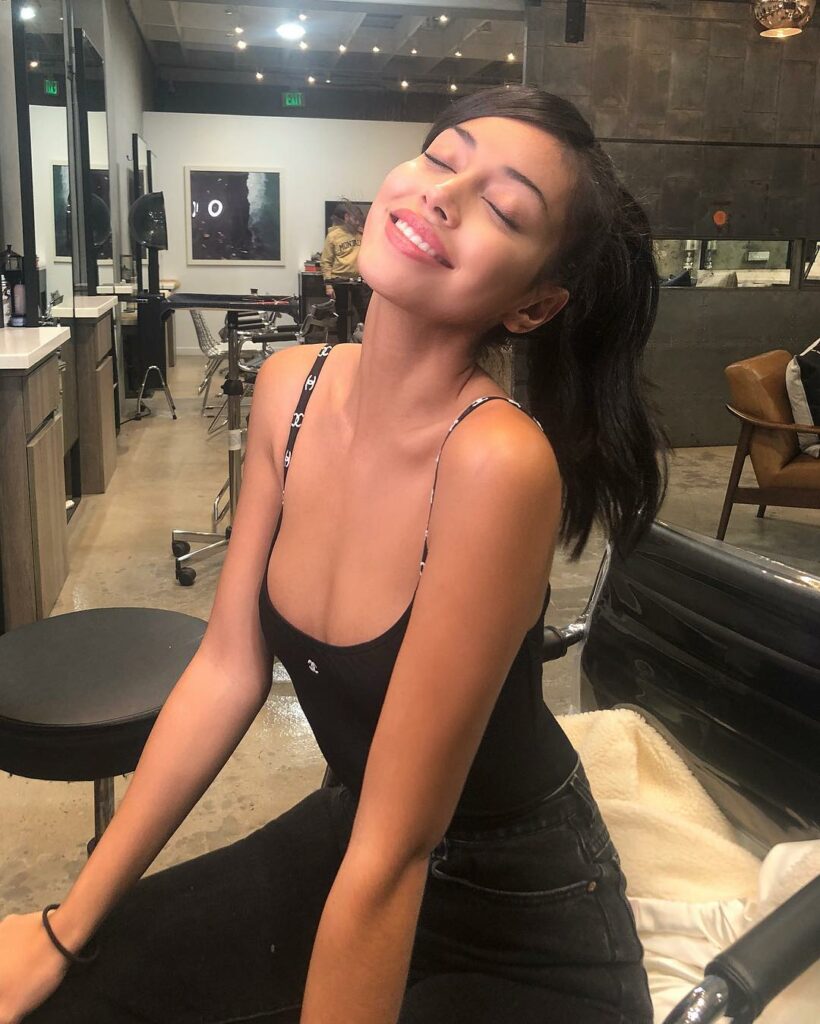 we love a happy lady...
