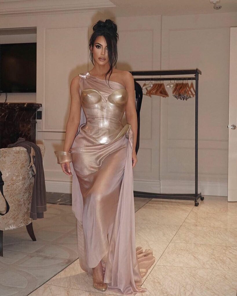 I am forever grateful to @manfredthierrymugler @muglerofficial for letting me we...