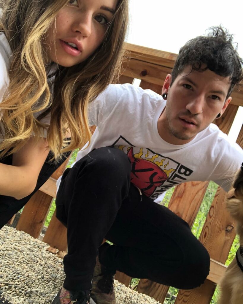 bf for life, so glad you had fun touring europe, I’m all abt it, pls come back...