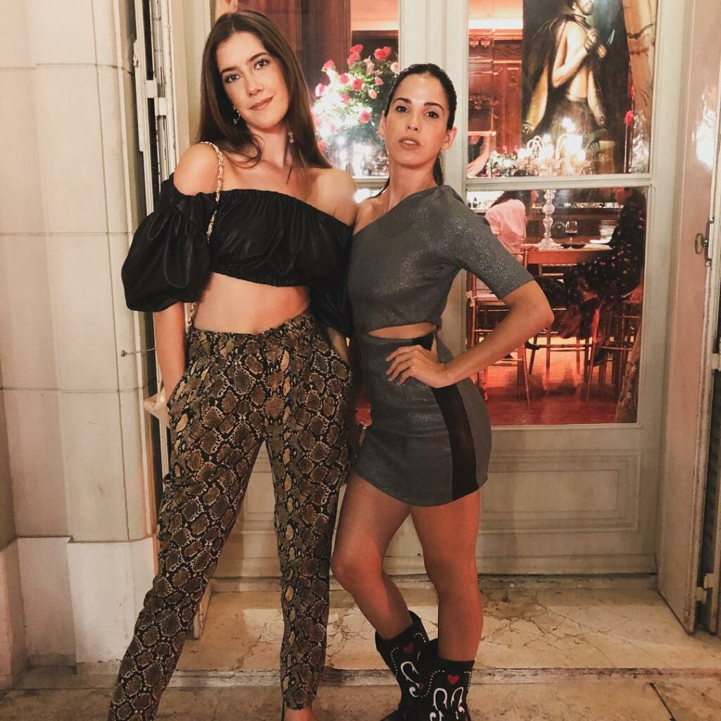 Ante la caída de Instagram ayer no pude subir foto con ella  @clarialonso 
Ayer ...