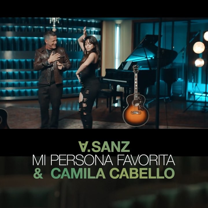 Nada mejor que hacer algo que tu amas con una persona que adoras  Al fin podrán ...
