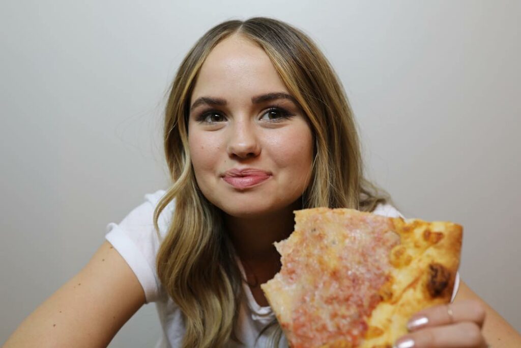 Kimmy got a camera and I got a pizza...