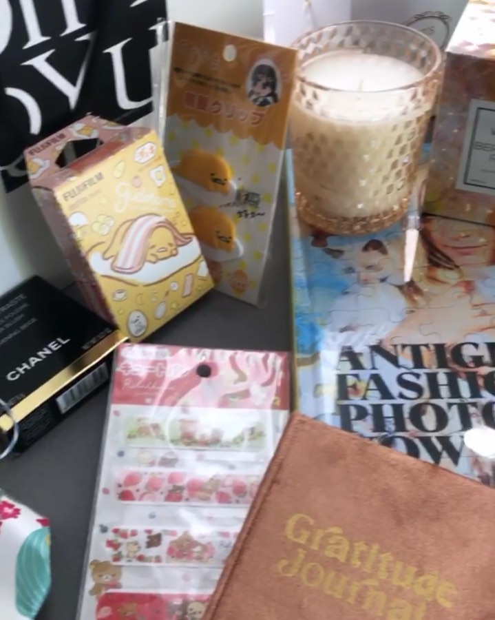 feeling fully birthday spoilt with tons of material for my gratitude journal. le...