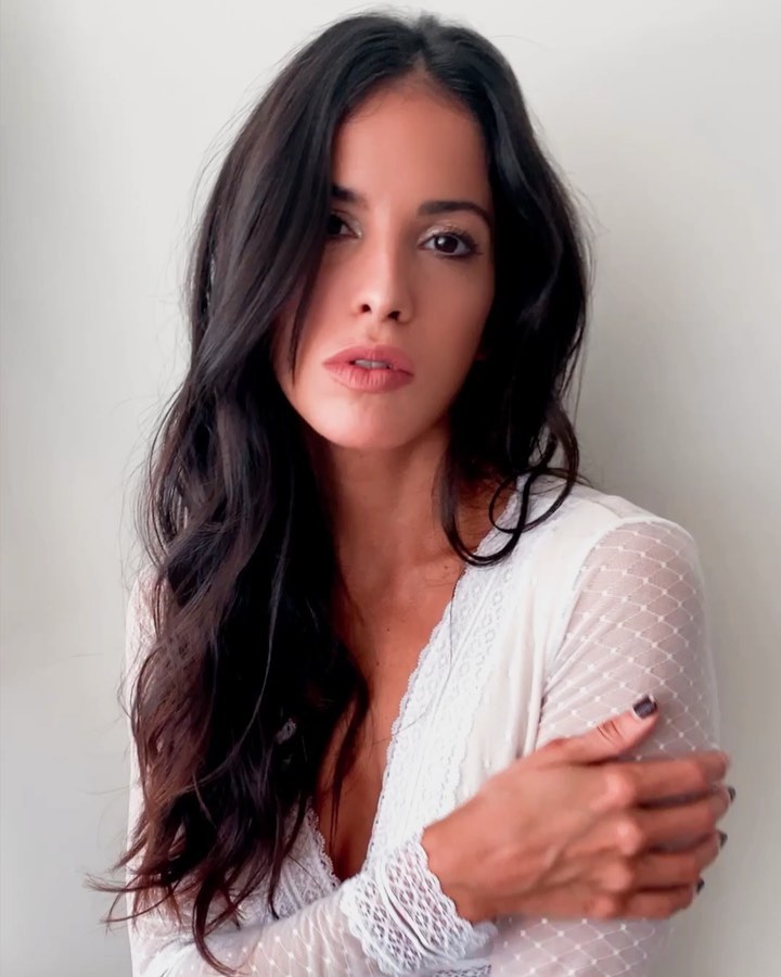 Un jueves lookeada por estas grosas 
@natisalvoreino @rochiastesiano.mua @pompav...