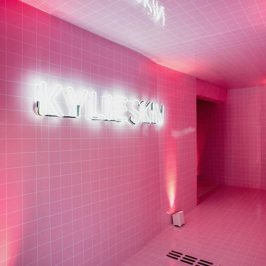Another magical Kylie Party brought to life by @mindyweiss & team. Thank you for...