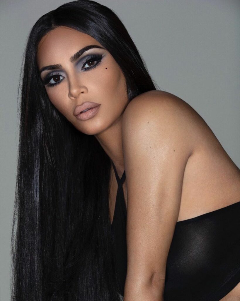 Matte Smoke palette with the black and white eye liners. Ombré Lips with new mat...