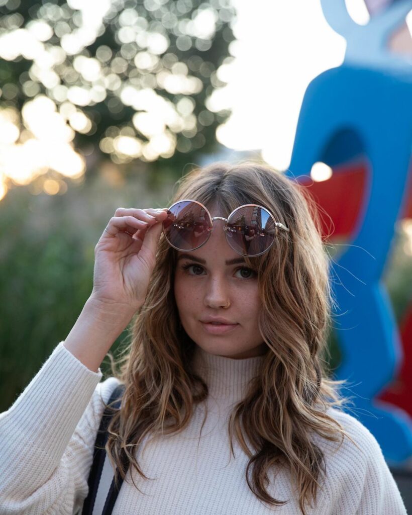ok so now @FosterGrant sunglasses is giving me a gift to give you, for their 90t...