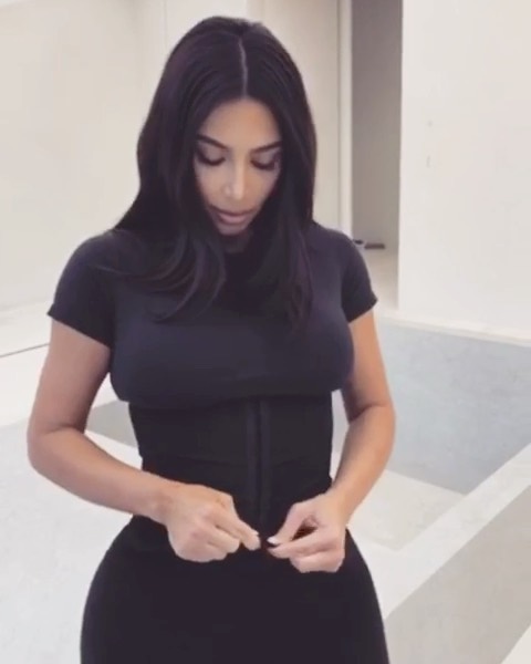The @skims Waist a Trainer is here!!!! Designed with ultra-thin, high-tech neopr...
