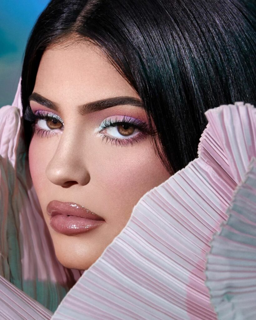 Kylie Jenner: KYLIE X BALMAIN collection launches this Friday the 27th at 8am pst I’m wearing… KYLIE X BALMAIN collection launches this Friday the 27th at 8am pst I’m wearing...