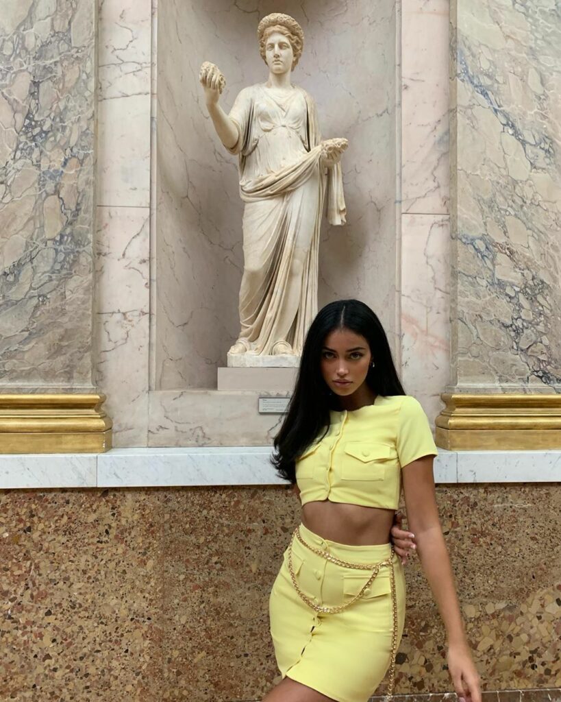 this whole post was gonna be about me taking my mom to the louvre but she doesn’...