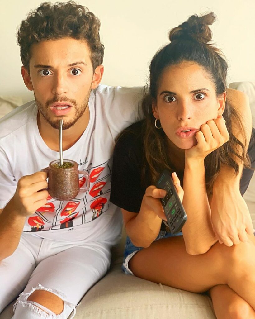 Acá con @ruggeropasquarelli  en pleno momento serie!!! Sí sí nos compenetramos m...