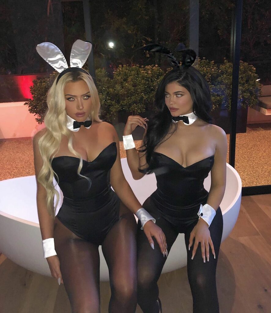 stas said I’m having a playboy party.. pull up ...