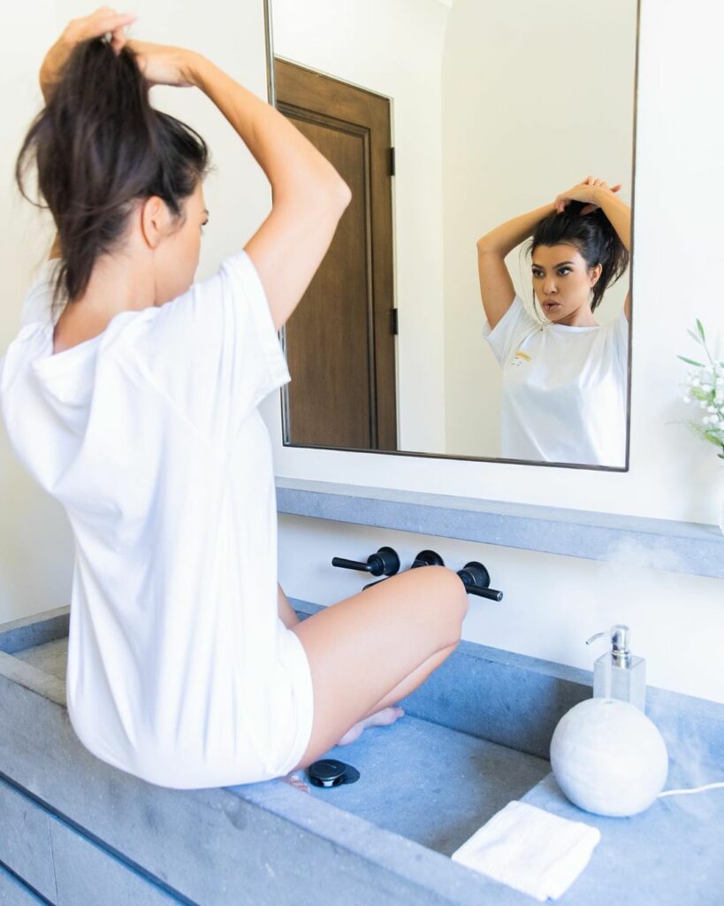 Merging my love of interior design with my love for wellness on this saje x @poo...
