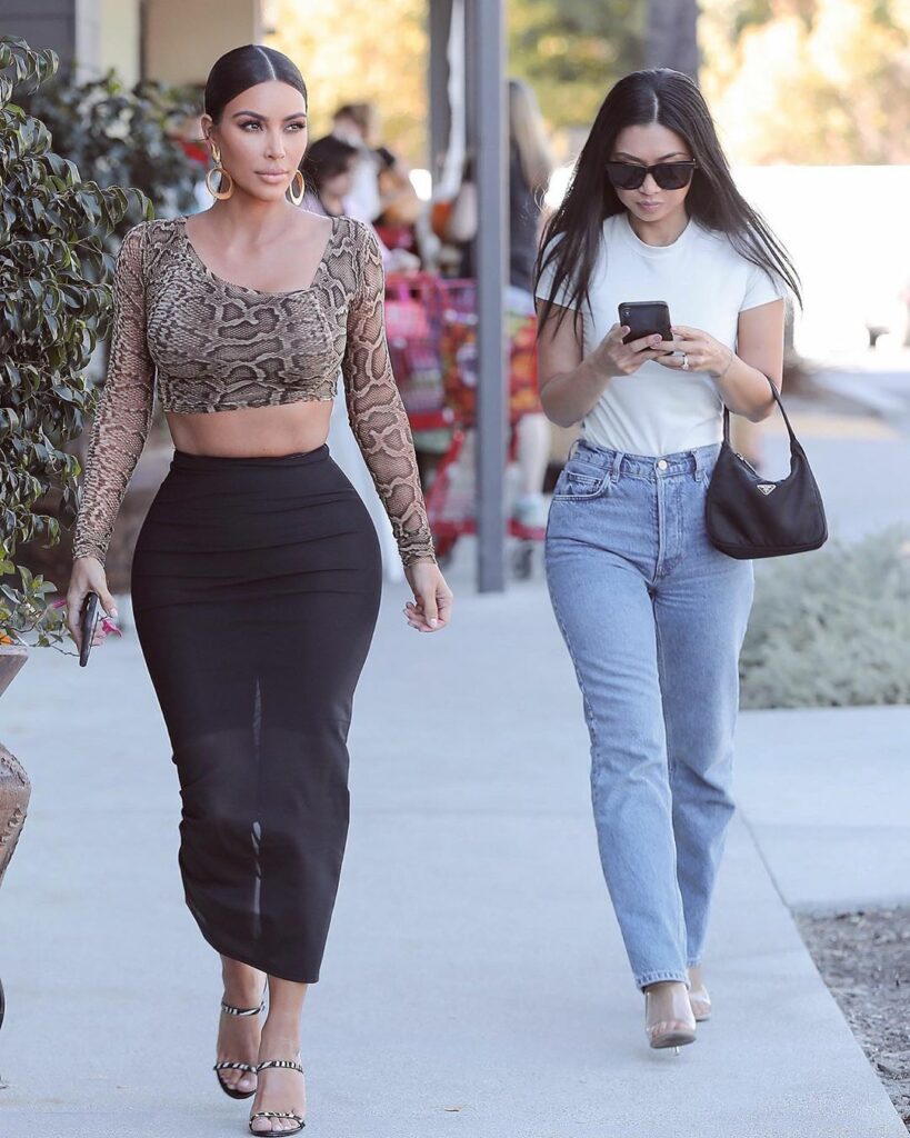 Bo$$ Ladies @tracyromulus * I spy @skims ! Fun Tip- when anything I have is shee...
