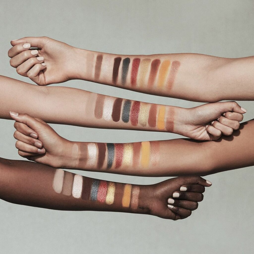 Swatches make me so happy! This palette is so delish! So neutral but warm can do...
