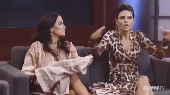 @skims INFOMERCIALS are here!!!! Thank you @krisjenner @kylerichards18 @lisarinn...