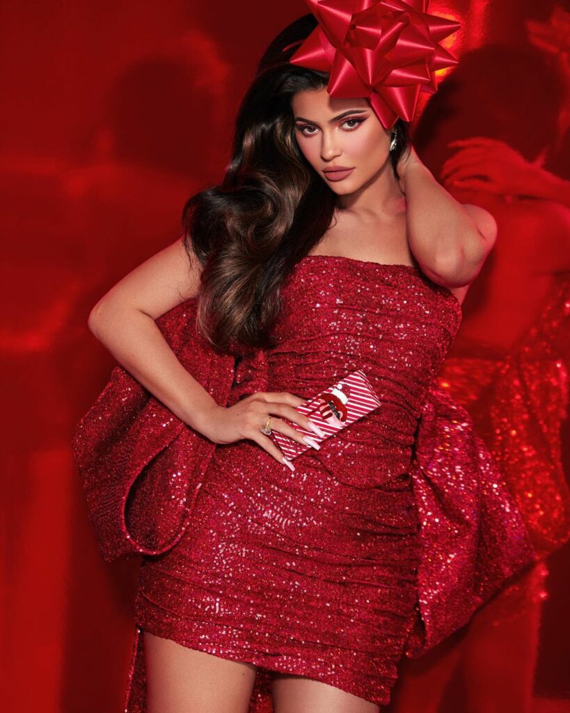 Made the naughty list this year.. my HOLIDAY collection is around the corner. Wh...