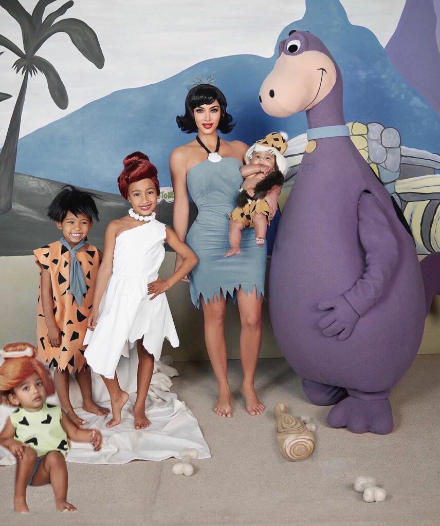 This family pic was such a challenge because Chicago was so scared of Dino! LOL ...