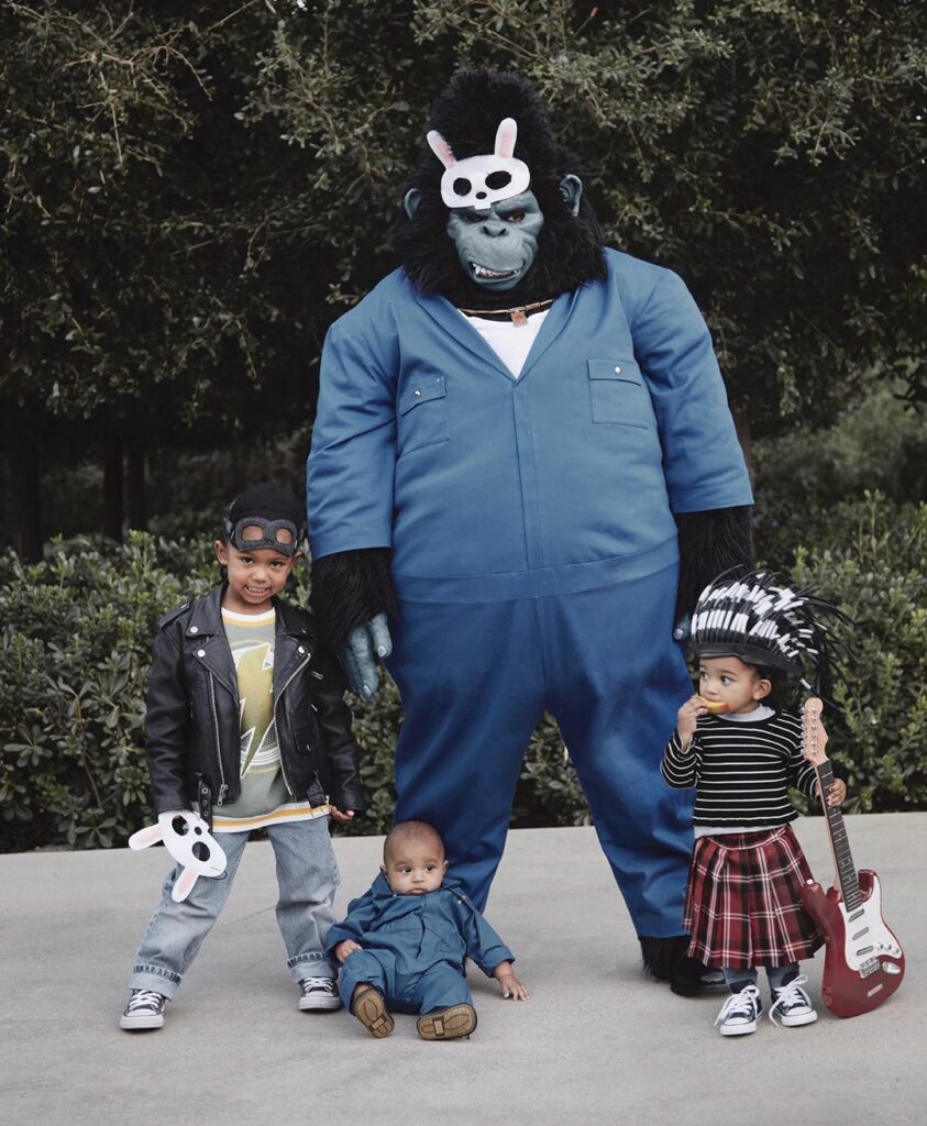 The movie Sing 

Saint as Johnny
Kanye as Johnny’s dad
Psalm as Johnny’s brother...