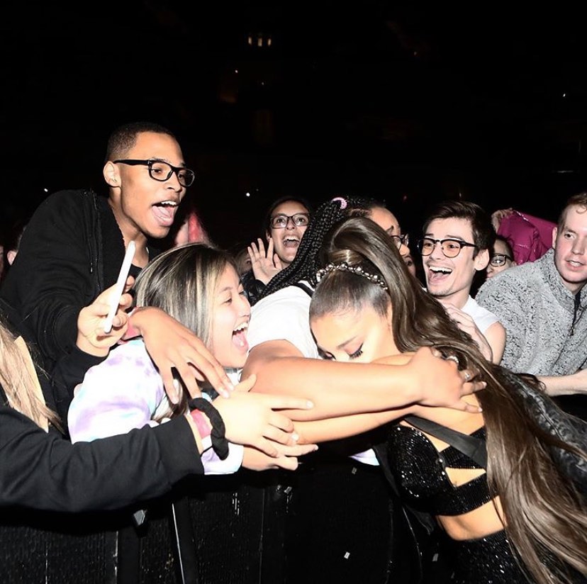 thank u @tmobile for bringing my babes closer to me than ever this tour  #ariana...