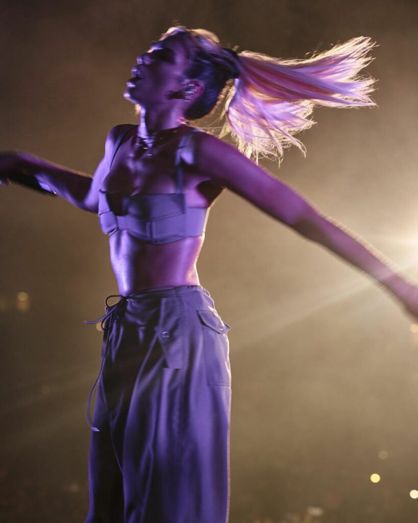 In motion // Mumbai, India  @pixielevinson...
