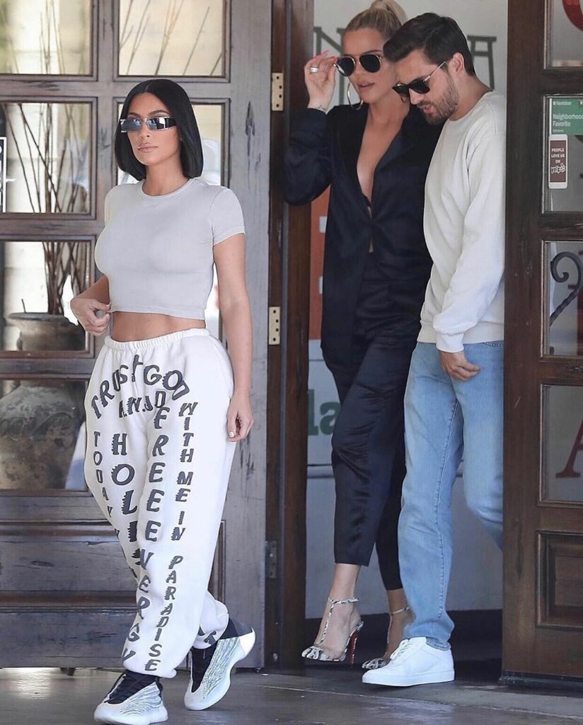 Out with the Fam Bam but these shoesssssss  @khloekardashian @letthelordbewithyo...