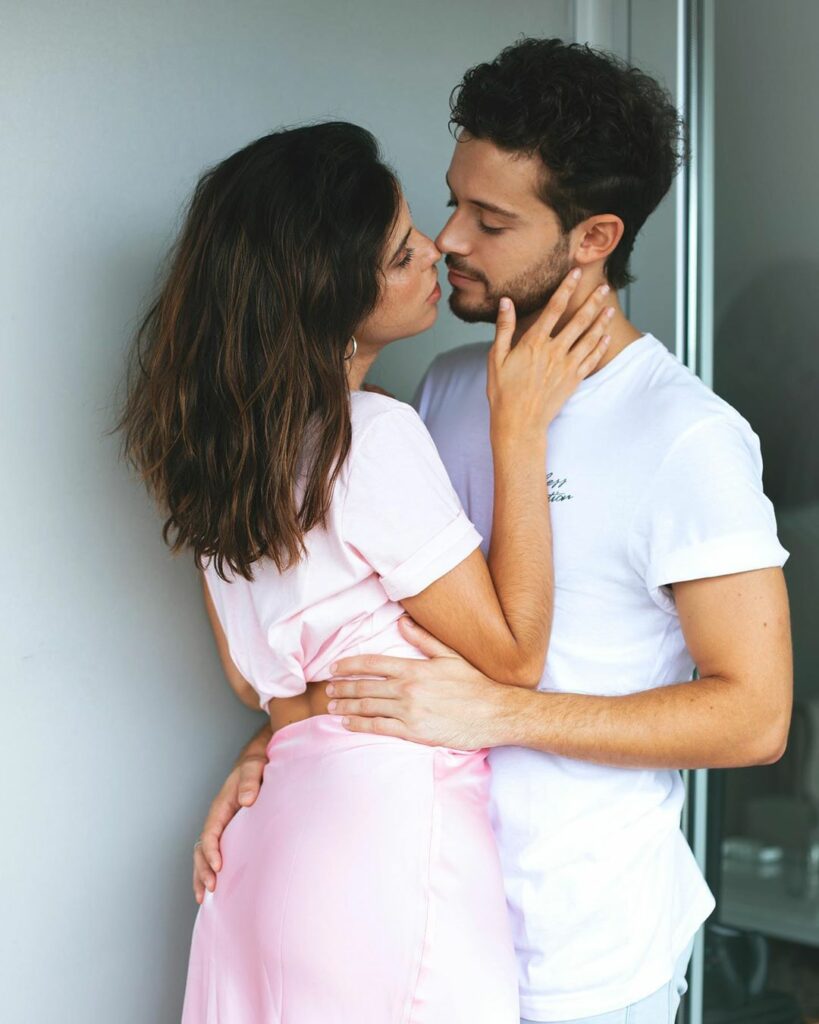 Felices 5 años y un día amo! Acompañándonos en este maravilloso camino ...  grac...