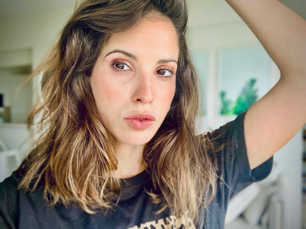 Selfie con buena luz  ja !
Buen miércoles para todos ! Que sea un día cargado de...