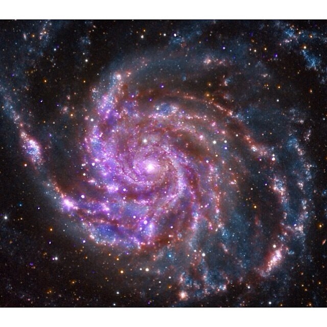 my all time favorite Instagram acc is @nasa i'm not kidding goodnight...