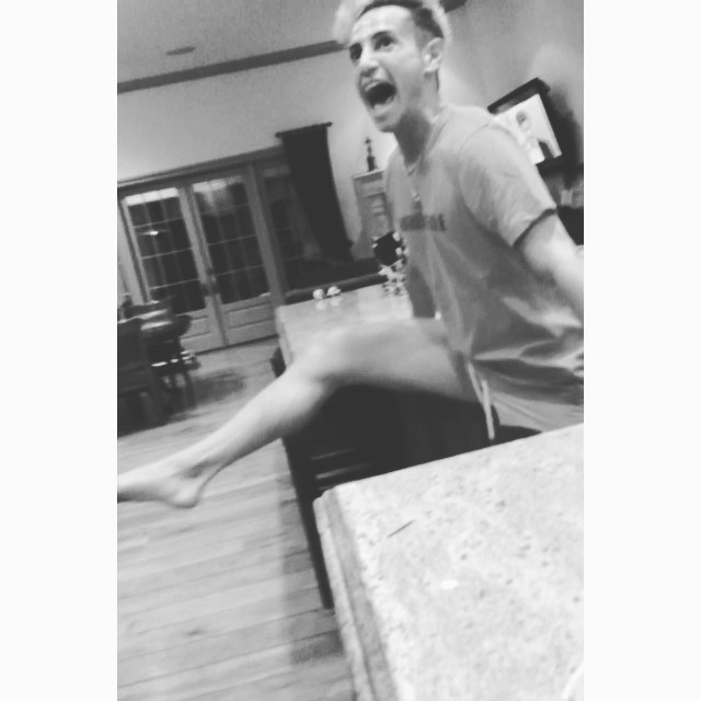 @frankiejgrande can show you the world (that forward placement tho) ...