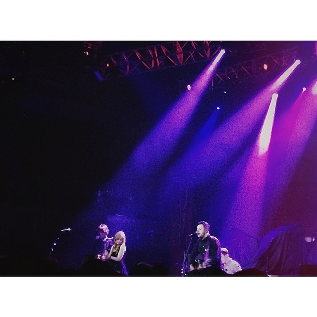 my sweet friends in Oh Honey are playing the loveliest songs right now. #swoon...