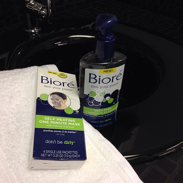 Summer time skin essentials. Love this new 1-min mask and cleanser with #Charcoa...