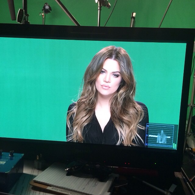 Green Screen glam @joycebonelli @clydehairgod #Moody #KBeautyHair #KUWTK...