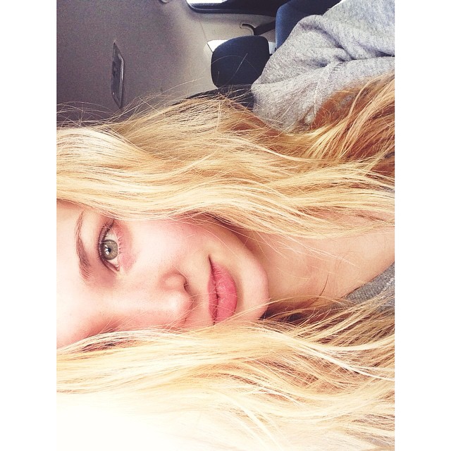 My apologies for: 2 selfies in one day//my naked face and beach hair ...
