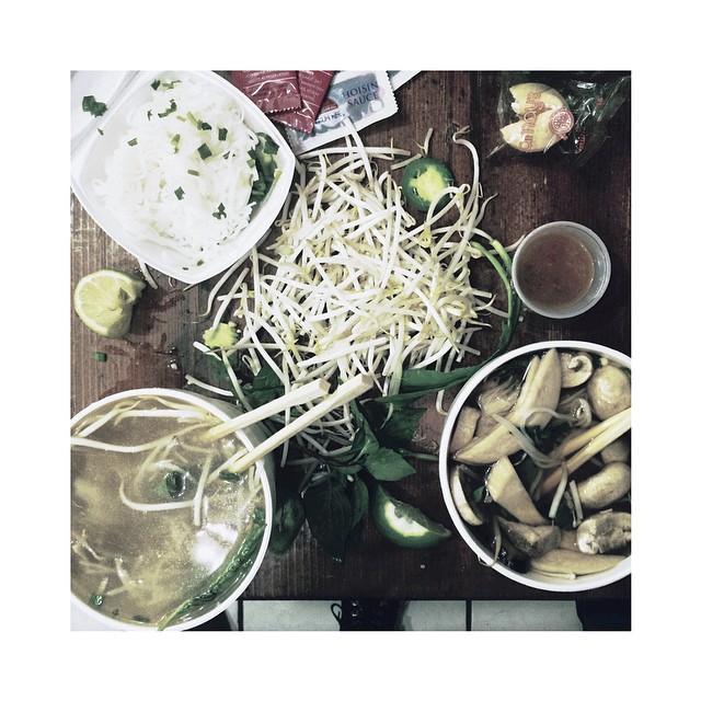 build a bowl // it's what's pho dinner...