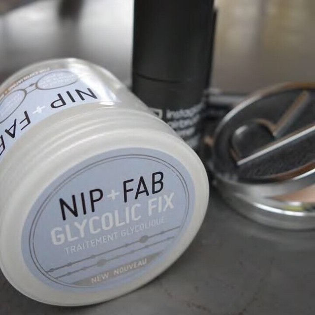 #ad Time to remove make up - obsessed with these @nipandfab Glycolic pads that l...