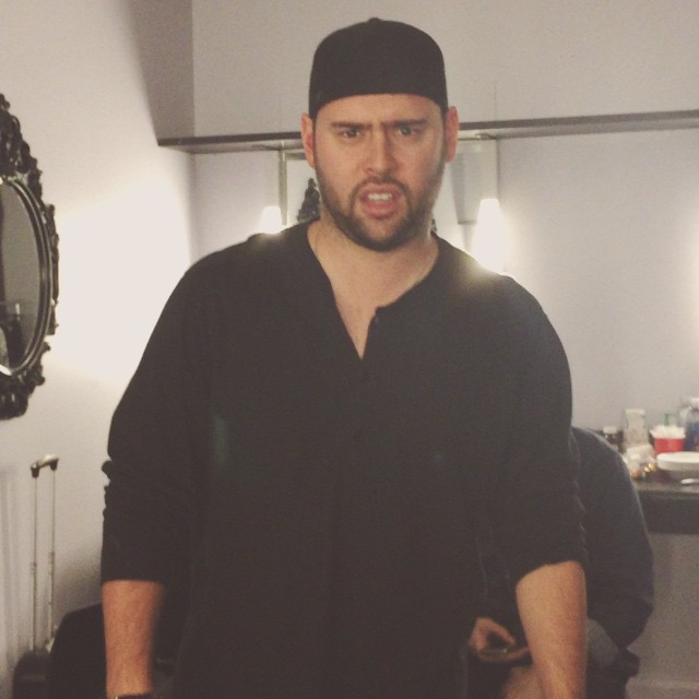 @scooterbraun brows not on fleek...