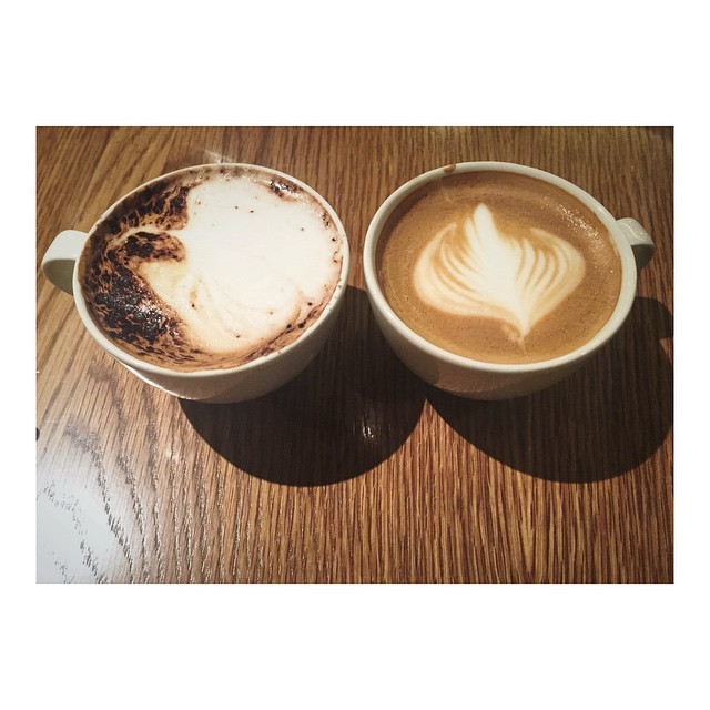 flat white mornings || #AdventureInColour...