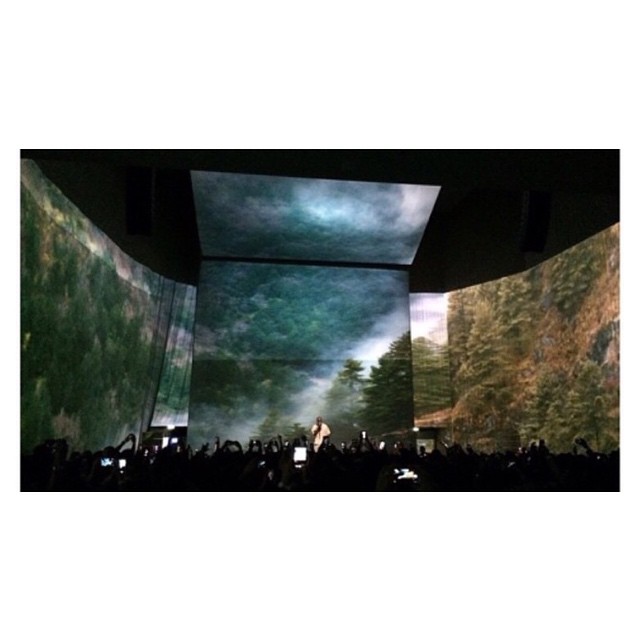 It's hard to describe how cool this looked! These pics show a little glimpse #Do...