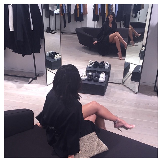Waiting on bae shopping.......